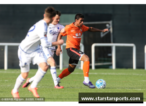 球员闫峰：足球世界的闪光之星